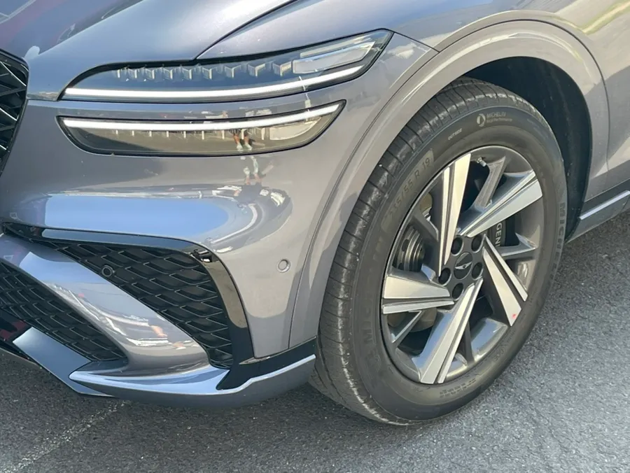 Genesis GV70のホイールリペア・塗装事例 施工写真 3-2