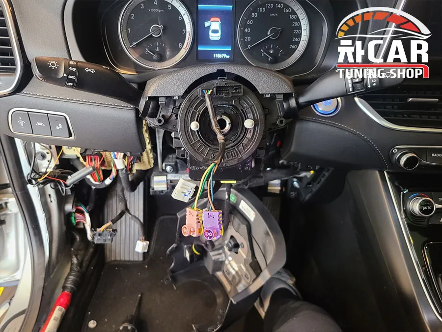 Hyundai Grandeur IG steering wheel - Hyundai Grandeur IG Paddle Shifter Installation Review photo 3