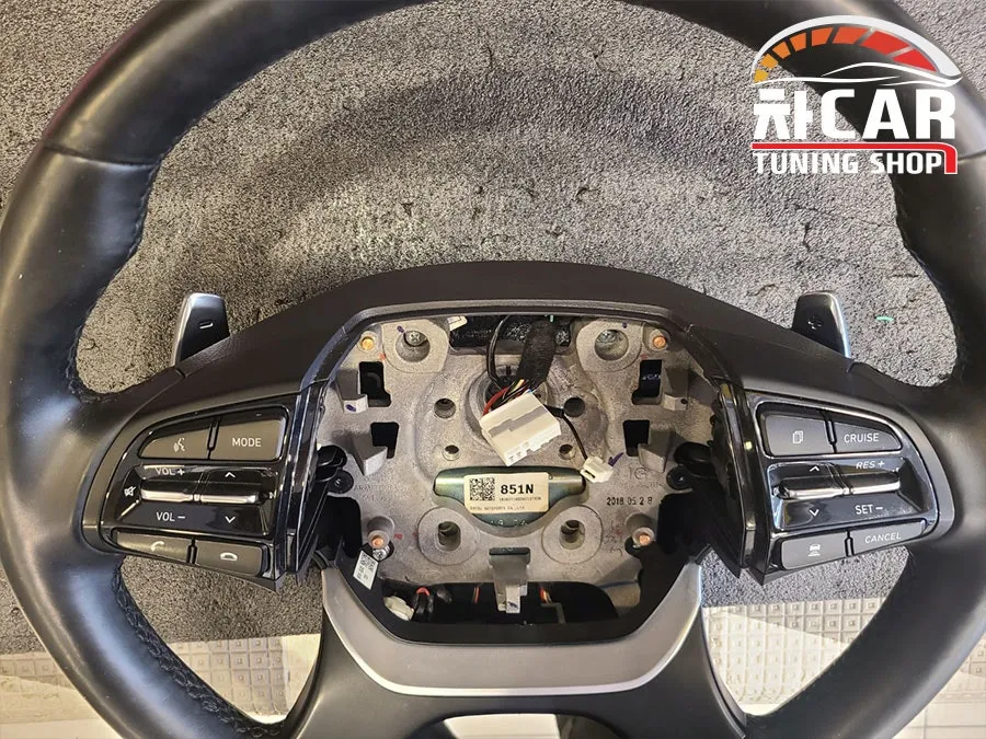 Hyundai Grandeur IG steering wheel - Hyundai Grandeur IG Paddle Shifter Installation Review photo 4