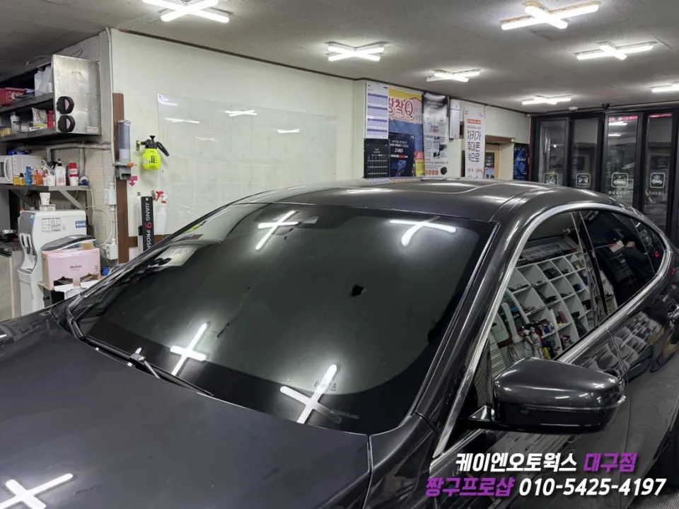 BMW 6 Series GT window tinting - BMW 6GT Window Tinting Review: Caltrics GR Film Installation photo 4