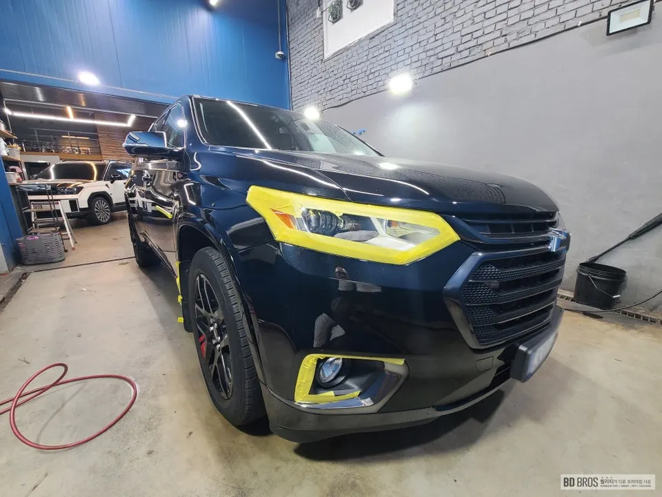 Chevrolet Traverseのガラスコーティング事例｜韓国での施工 施工写真 2-1