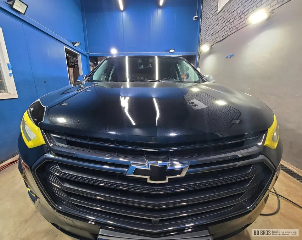 Chevrolet Traverseのガラスコーティング事例｜韓国での施工 施工写真 3-2
