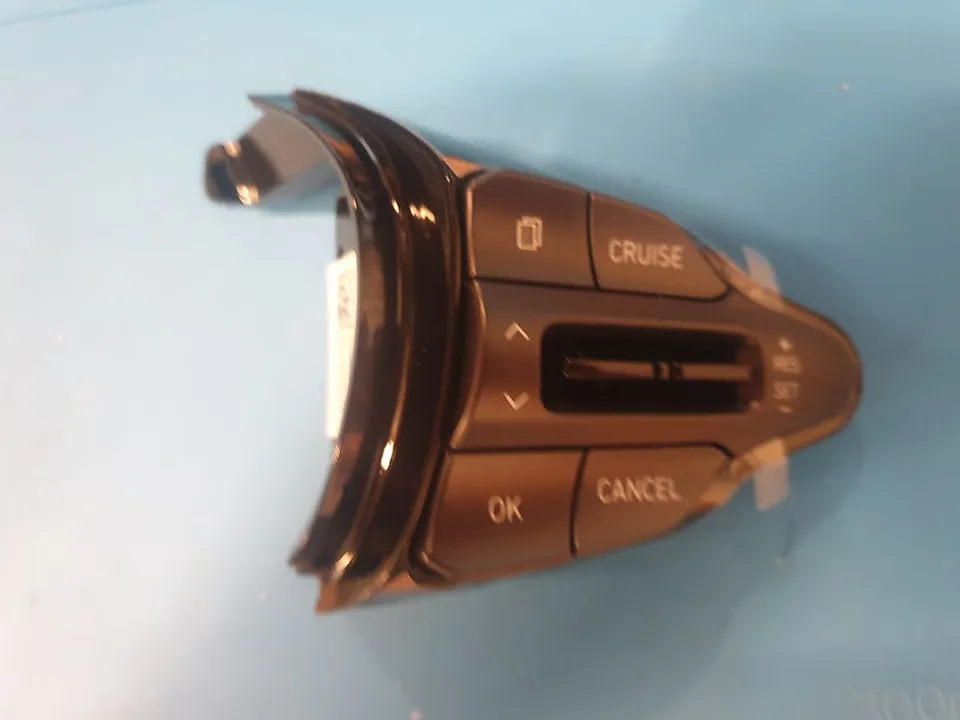 Hyundai Elantra AD steering wheel - Hyundai Elantra AD Steering Wheel Customization Review photo 4
