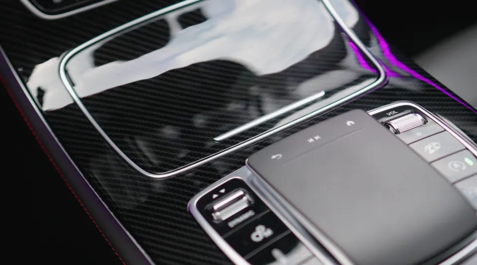 Mercedes-Benz Eクラス PPF施工事例|費用目安・仕上がり 施工写真 1-3