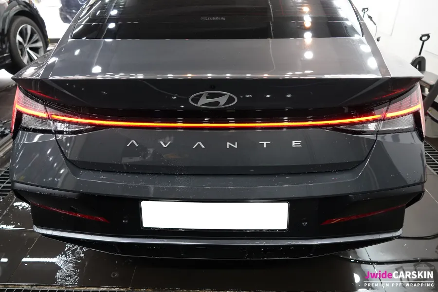 Hyundai ElantraのPPF施工事例｜色味の変化と保護効果 施工写真 2-1