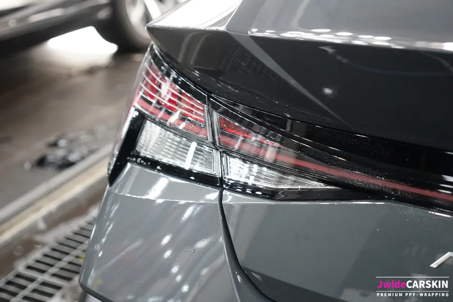 Hyundai ElantraのPPF施工事例｜色味の変化と保護効果 施工写真 3-1