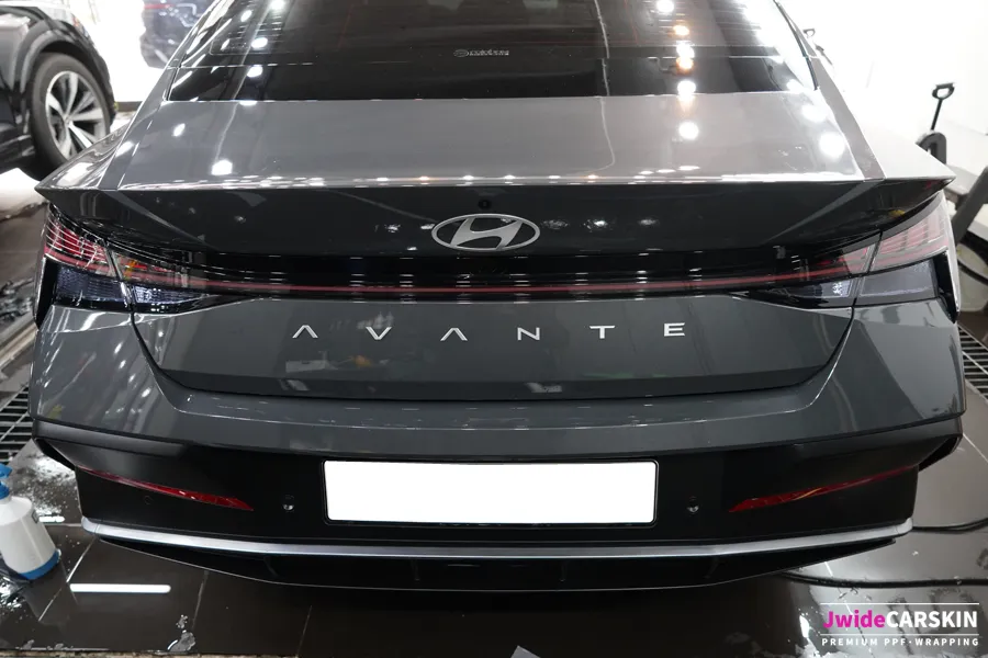 Hyundai ElantraのPPF施工事例｜色味の変化と保護効果 施工写真 2-2