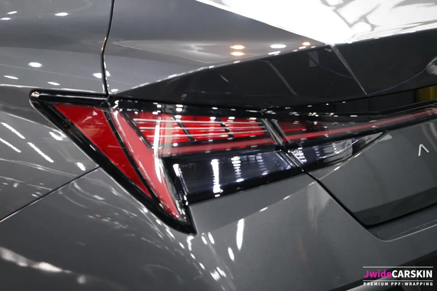Hyundai ElantraのPPF施工事例｜色味の変化と保護効果 施工写真 3-2