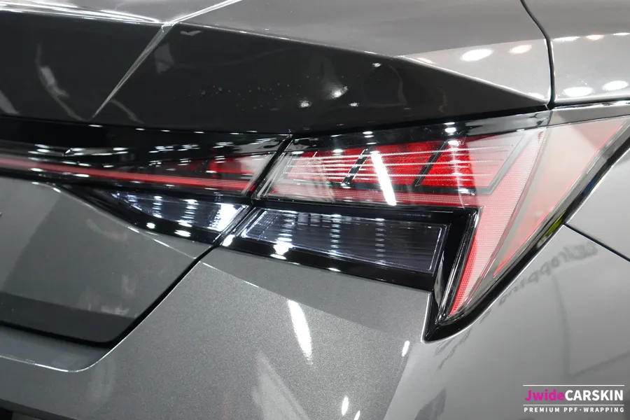 Hyundai ElantraのPPF施工事例｜色味の変化と保護効果 施工写真 4-2