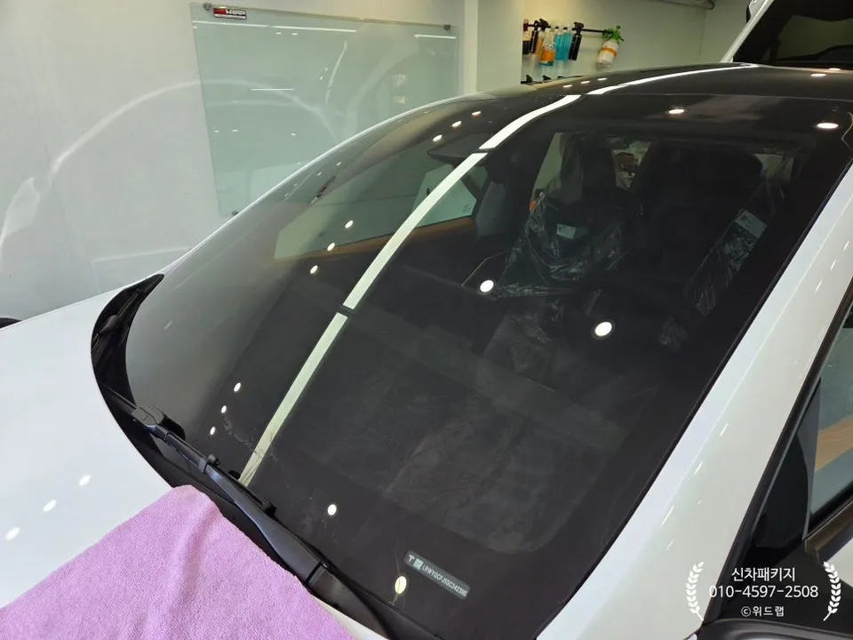 Tesla Model YのPPF施工事例 施工写真 2-2