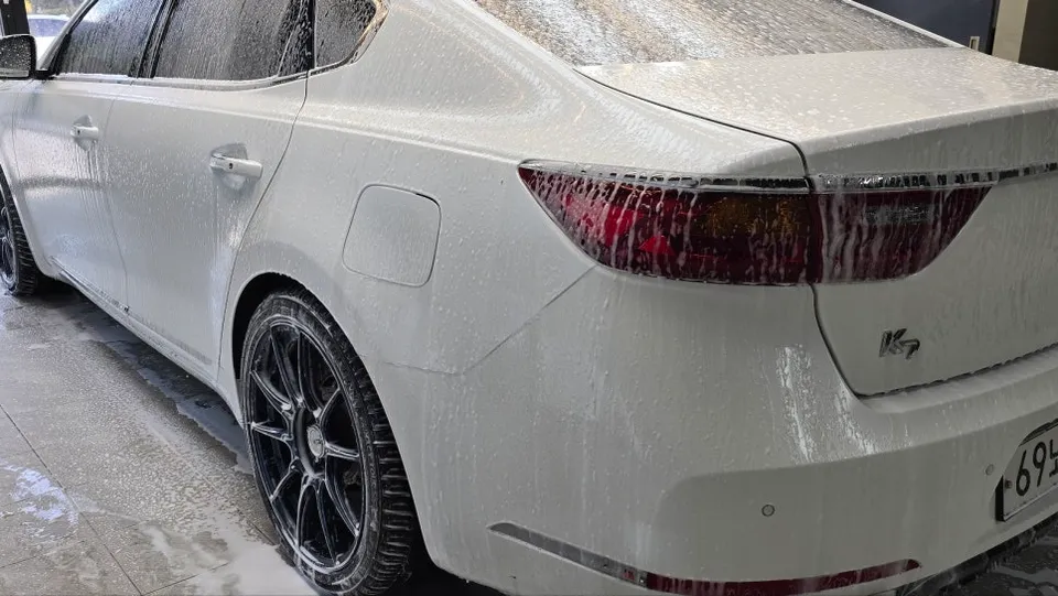 Kia K7 Ceramic Coating Review: Paint Removal & Shine After