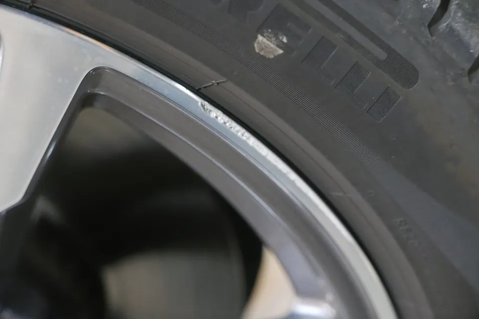 Mercedes-Benz E-Class W214 wheel repair - Mercedes-Benz E-Class W214 Wheel Repair Review photo 4