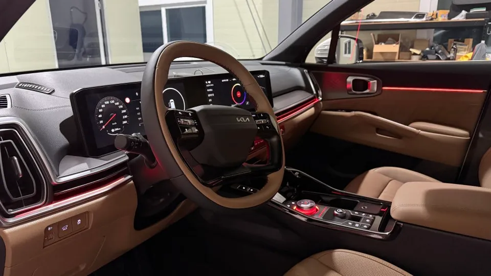 Kia Sorento MQ4 Ambient Lighting Review — Enhanced Interior Feel photo 2