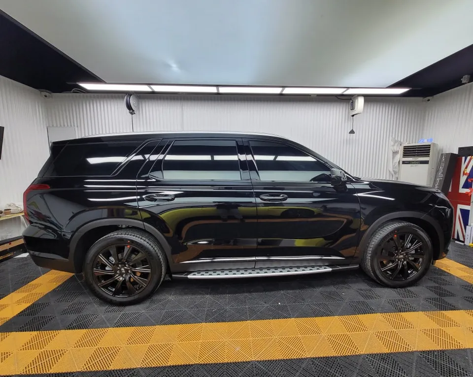Hyundai Palisadeのカーラッピング事例|費用目安・仕上がり 施工写真 3-3