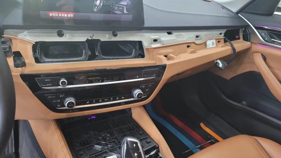 BMW 5 SeriesのPPF施工事例 施工写真 2-2