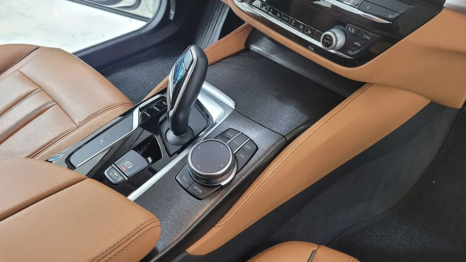BMW 5 SeriesのPPF施工事例 施工写真 1-3