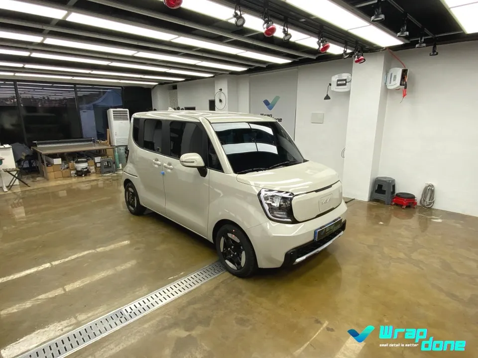 Kia Ray EVのカーラッピング事例|費用目安・仕上がり 施工写真 1-1