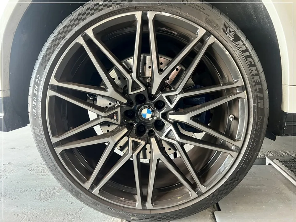 BMW X6 M wheel repair - BMW X6 M Wheel Repair & Refinishing Review — Diamond Cut Results photo 4