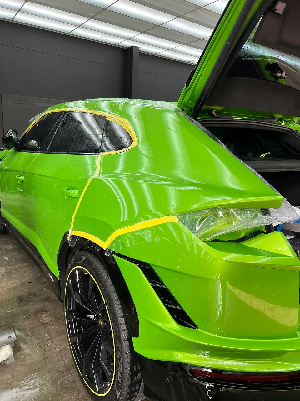 Lamborghini Urus PPF施工事例|韓国での実例 施工写真 2-1