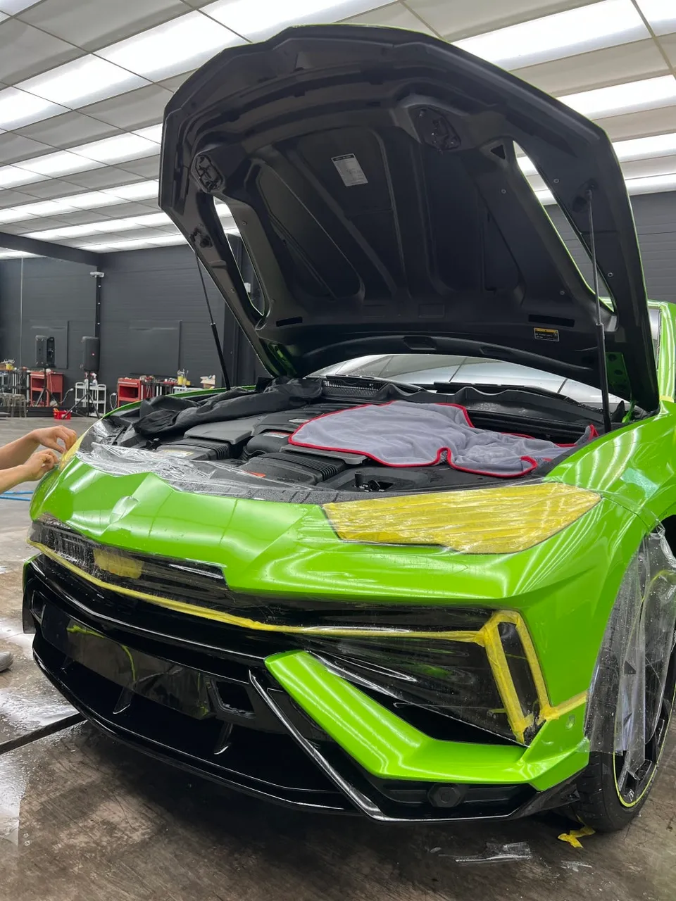 Lamborghini Urus PPF施工事例|韓国での実例 施工写真 1-2