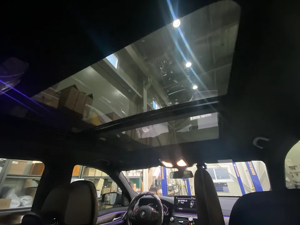 BMW X6 ambient lighting - BMW X6 Ambient Lighting Review — Enhanced Interior Mood photo 4
