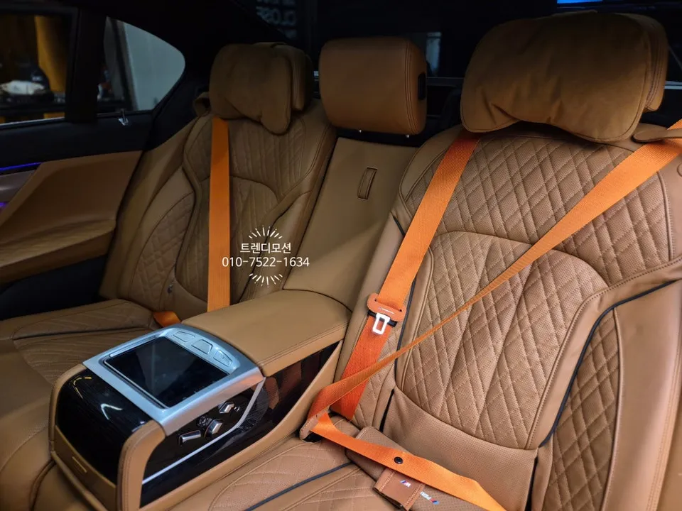 BMW 7 Series steering wheel - BMW 7 Series Steering Wheel Customization Review photo 5