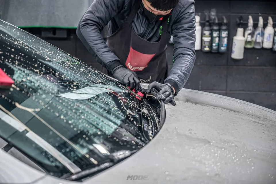 Tesla Model 3のガラスコーティング事例 施工写真 3-2