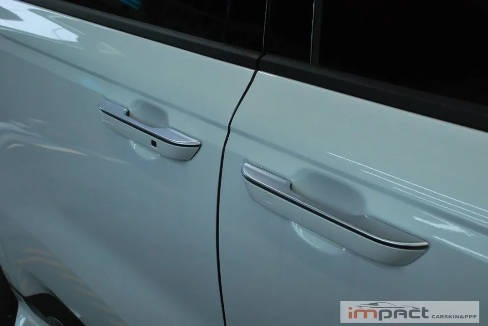 Kia Carnival Hi-Limousine PPF施工事例|費用目安・仕上がり 施工写真 1-2
