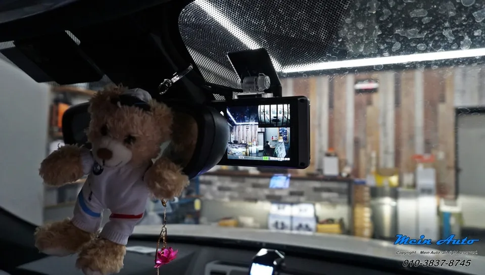 BMW X1 F48 dash cam - BMW X1 Dashcam Installation Review: Upgrading to iNavi Z9500 photo 4