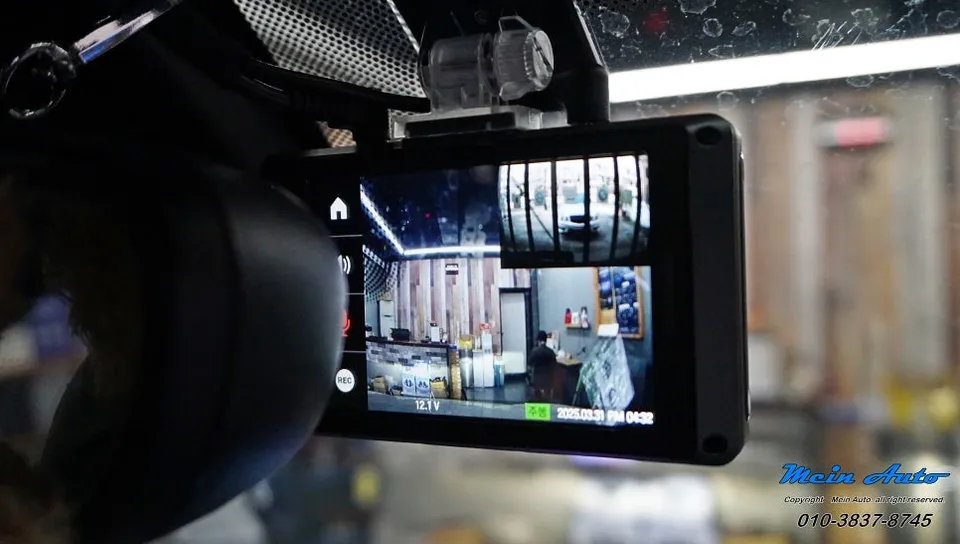 BMW X1 F48 dash cam - BMW X1 Dashcam Installation Review: Upgrading to iNavi Z9500 photo 5