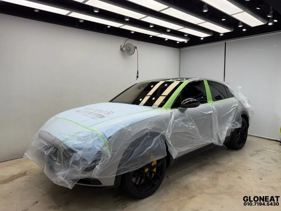 Porsche Cayenneのカーフィルム施工事例｜費用目安・仕上がり 施工写真 2-3