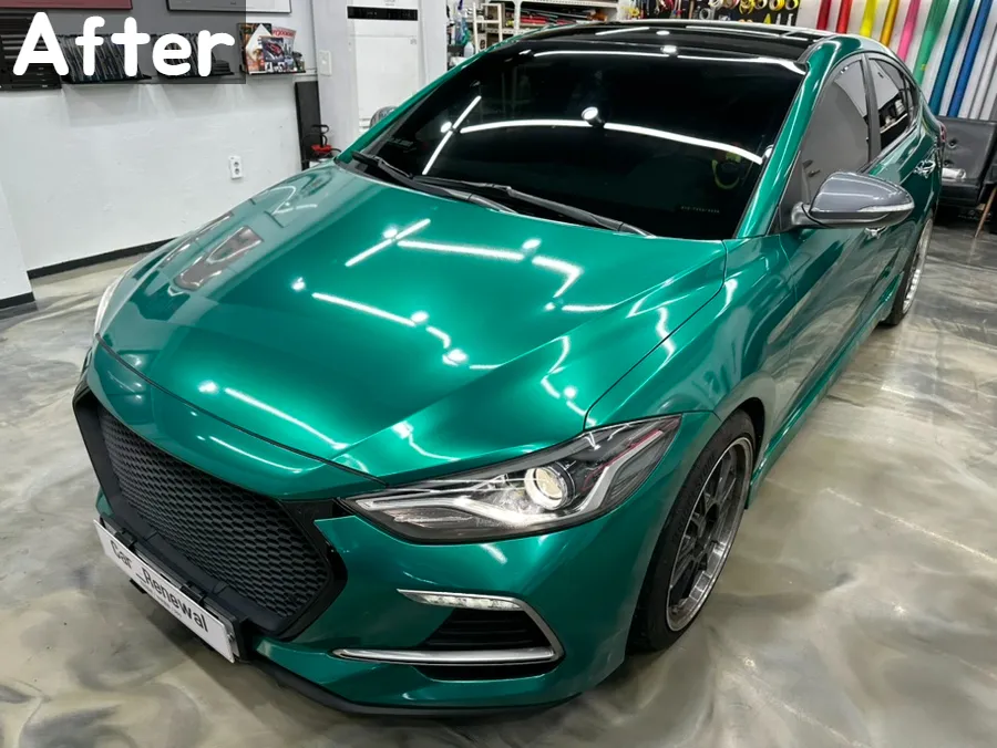 Hyundai Elantra Sportのカーラッピング事例｜パールダークグリーン 施工写真 4-1