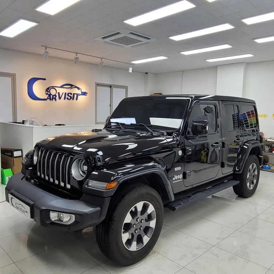 Jeep Wranglerのカーラッピング事例 施工写真 2