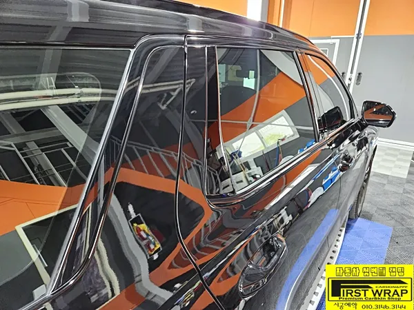 Hyundai Palisadeのカーラッピング事例|費用目安・仕上がり 施工写真 2-2