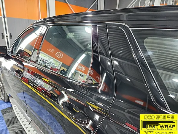 Hyundai Palisadeのカーラッピング事例|費用目安・仕上がり 施工写真 3-2