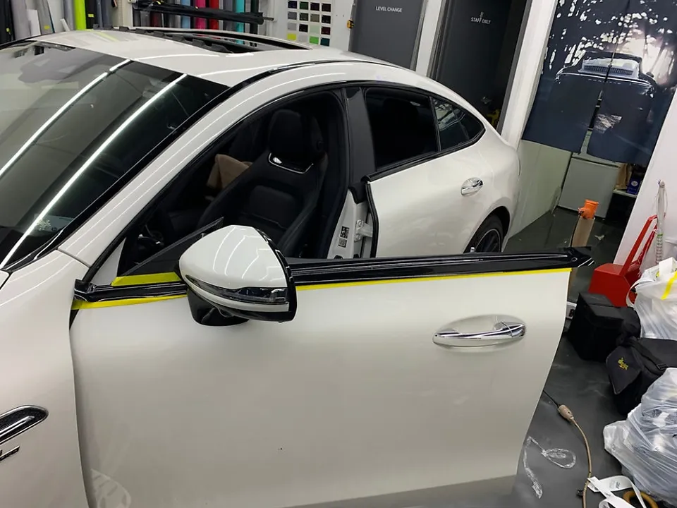 Mercedes-Benz AMG GT 43 chrome delete - Mercedes-Benz AMG GT 43 Chrome Delete Review — Sporty Blackout Tr photo 5