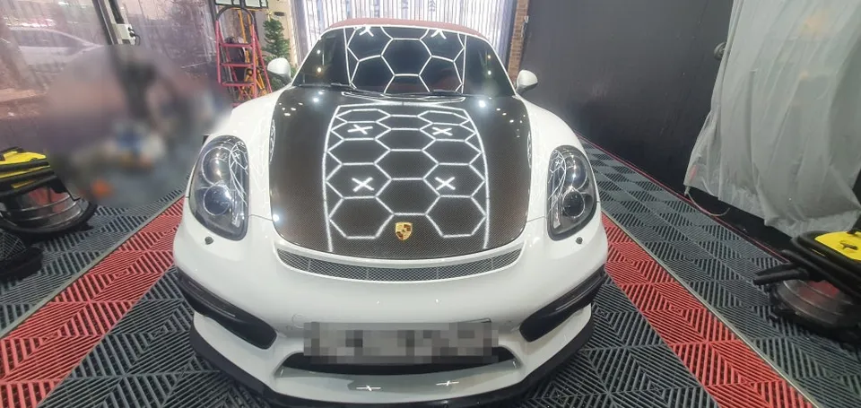 Porsche Boxsterのガラスコーティング事例 施工写真 1-3
