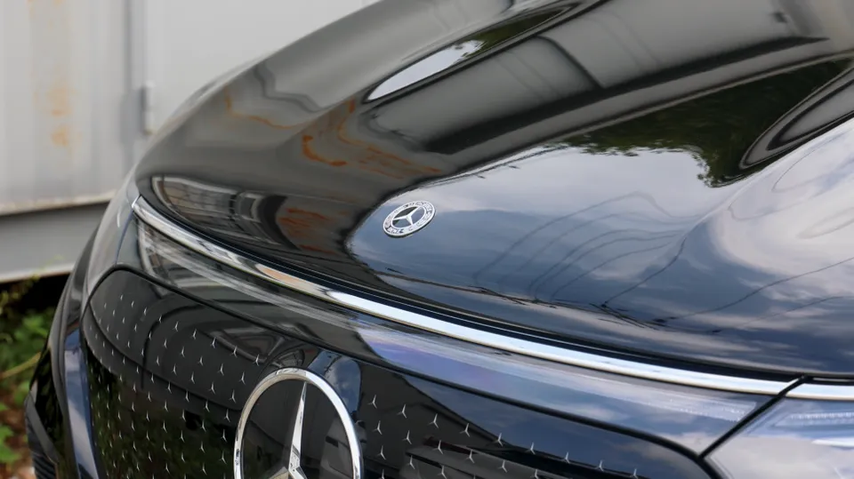 Mercedes-Benz EQS SUV 450 body kit - Mercedes-Benz EQS SUV Body Kit Review — Enhanced Style photo 3
