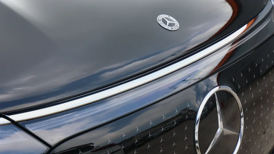 Mercedes-Benz EQS SUV 450 body kit - Mercedes-Benz EQS SUV Body Kit Review — Enhanced Style photo 4