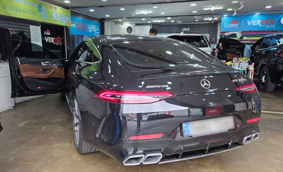 Mercedes-Benz Mercedesのカーフィルム施工事例|費用目安・仕上がり 施工写真 1-1