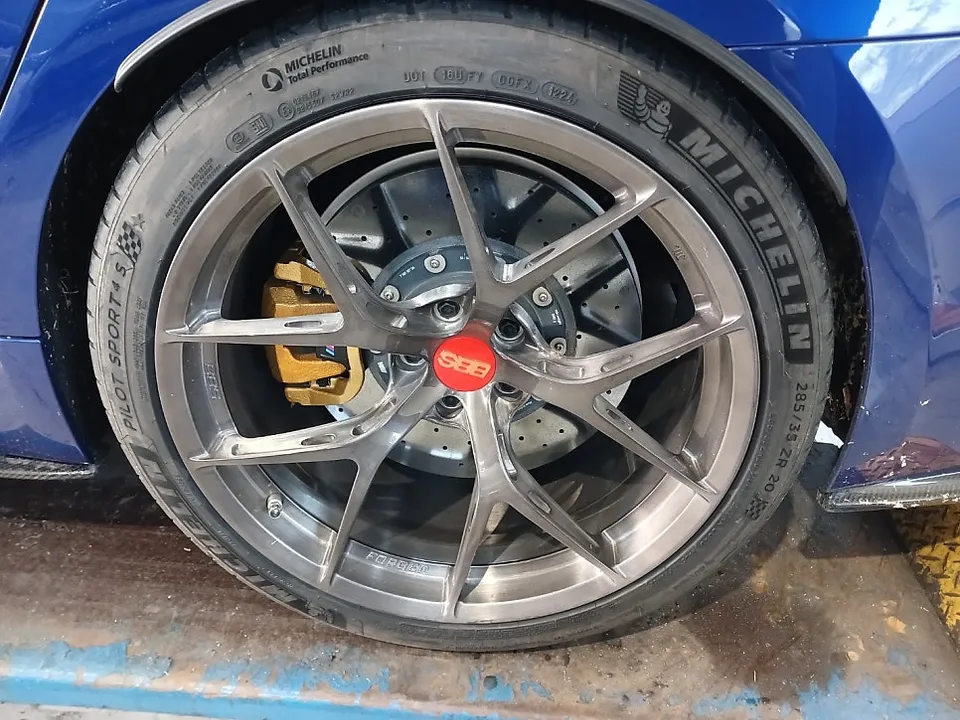 BMW M5 wheel repair - BMW M5 Wheel Repair & Painting Review — Cost & Results photo 4