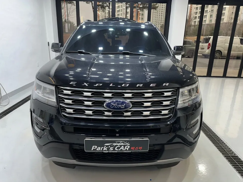 Ford Explorer dash cam installation result
