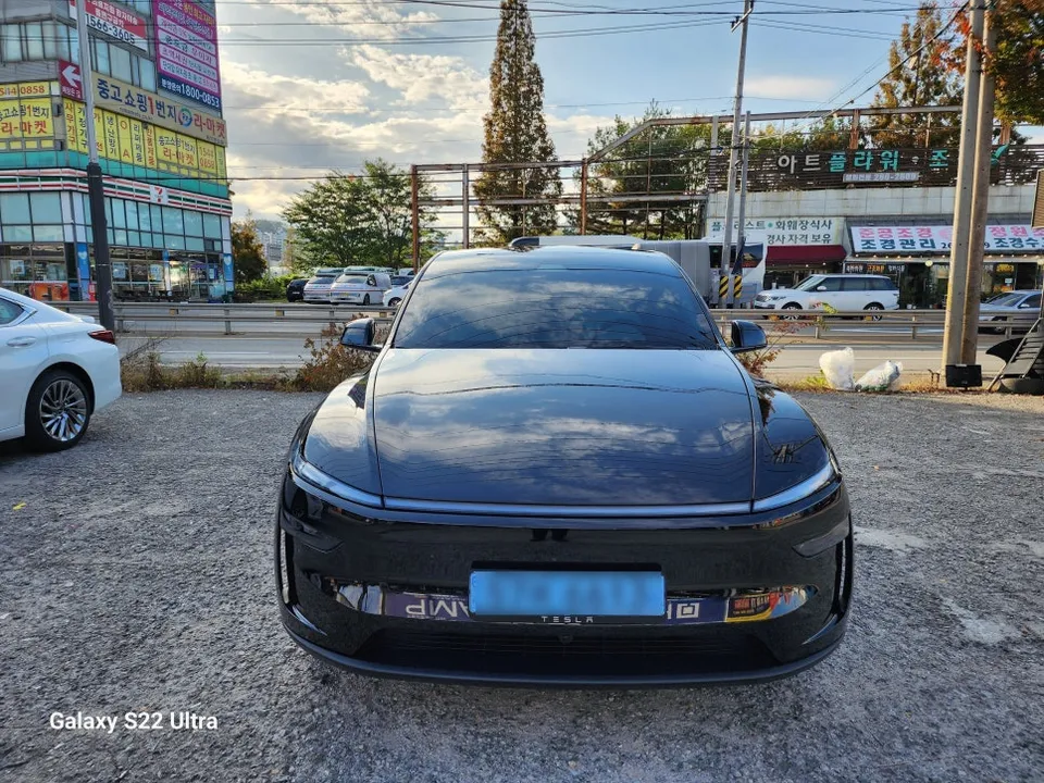 Tesla Model Y PPF施工事例｜韓国での実例紹介 施工写真 1-2
