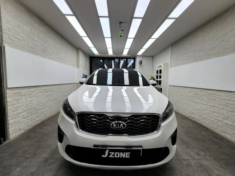 Kia Sorento dash cam installation result