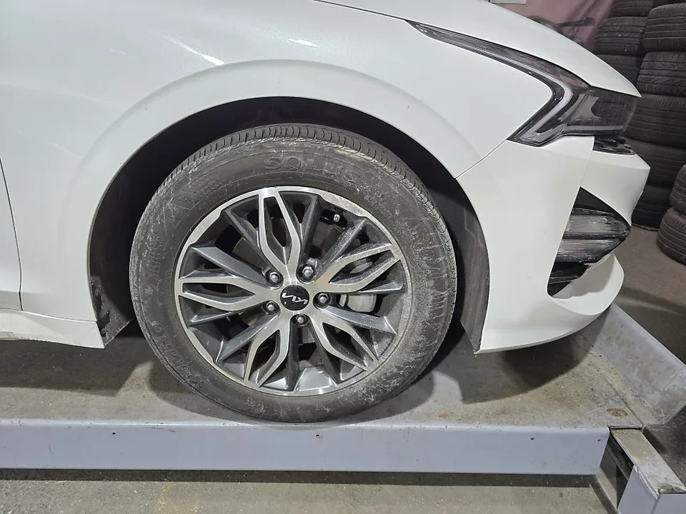 Kia K5 DL3 wheel repair - Kia K5 DL3 Wheel Repair & Painting Review: Cost & Results photo 4