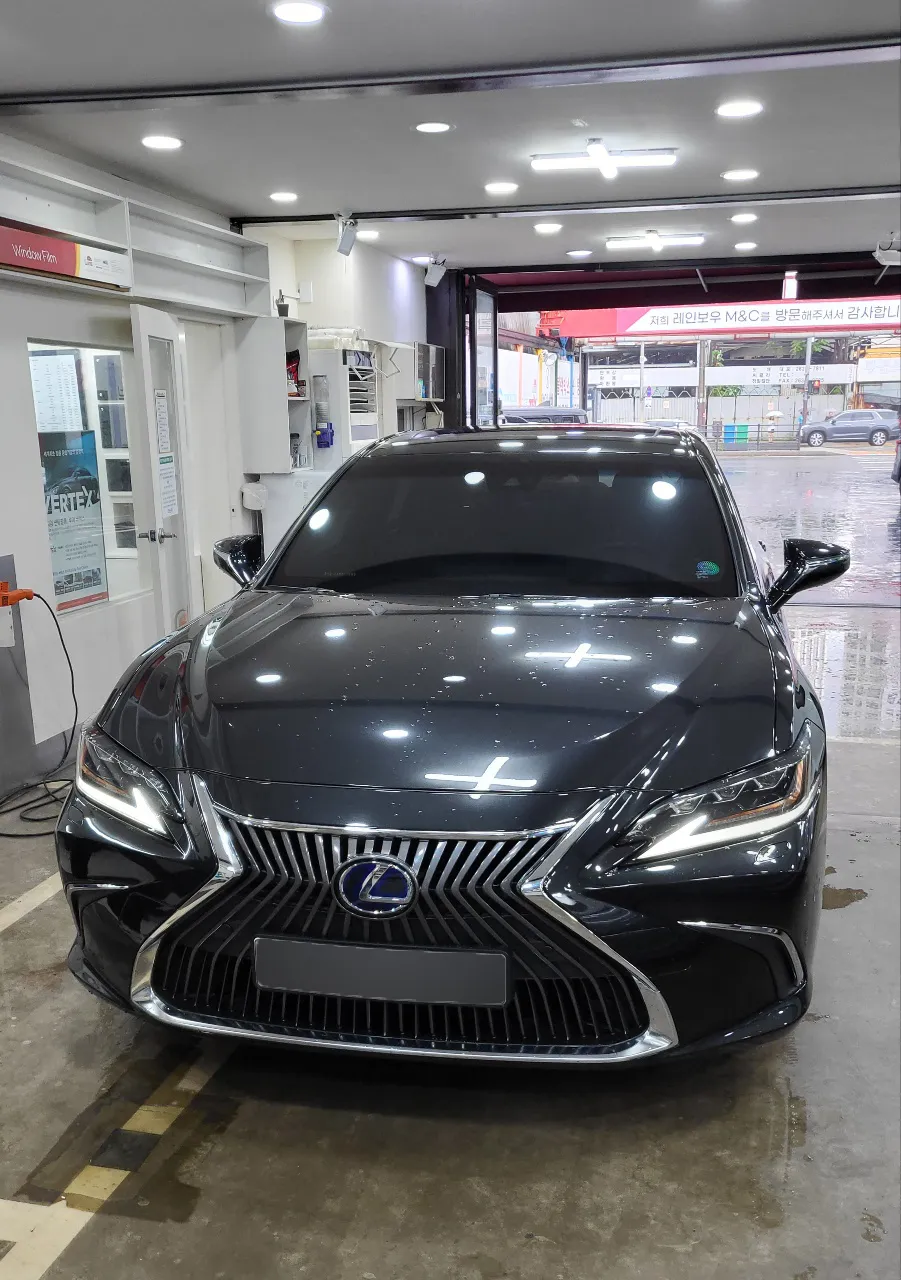 Lexus ESのPPF施工事例｜費用目安と仕上がり 施工写真 3-2