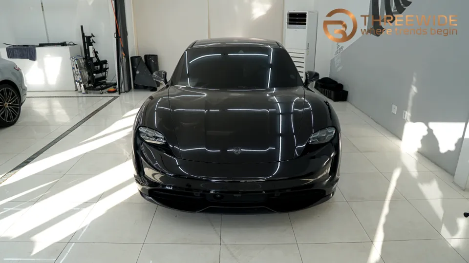 ポルシェ タイカン 4S カーラッピング事例｜費用目安・仕上がり 施工写真 3-1