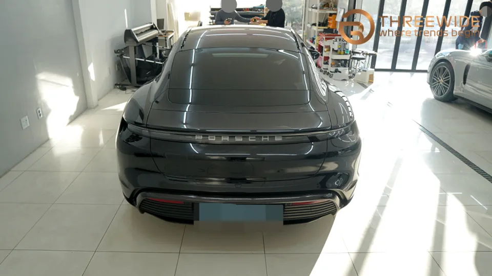 ポルシェ タイカン 4S カーラッピング事例｜費用目安・仕上がり 施工写真 2-2