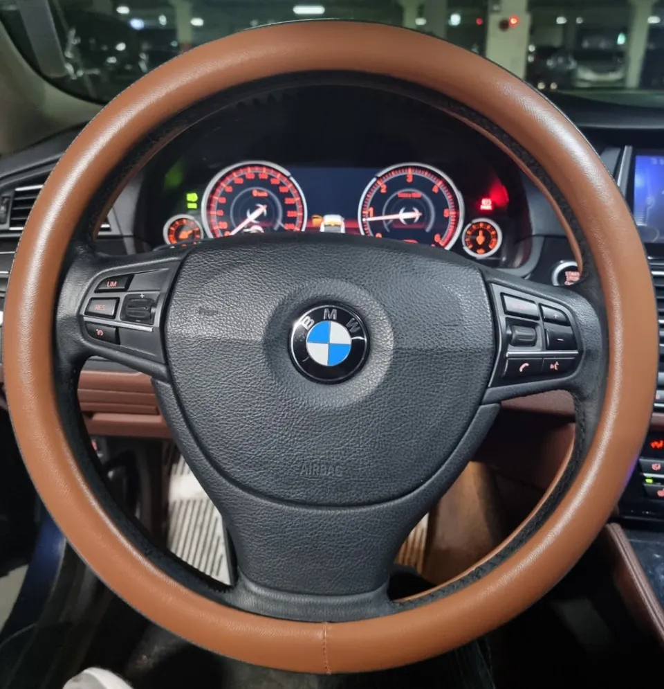 BMW 5 Series F10のAndroid Auto・CarPlay取付事例 施工写真 6
