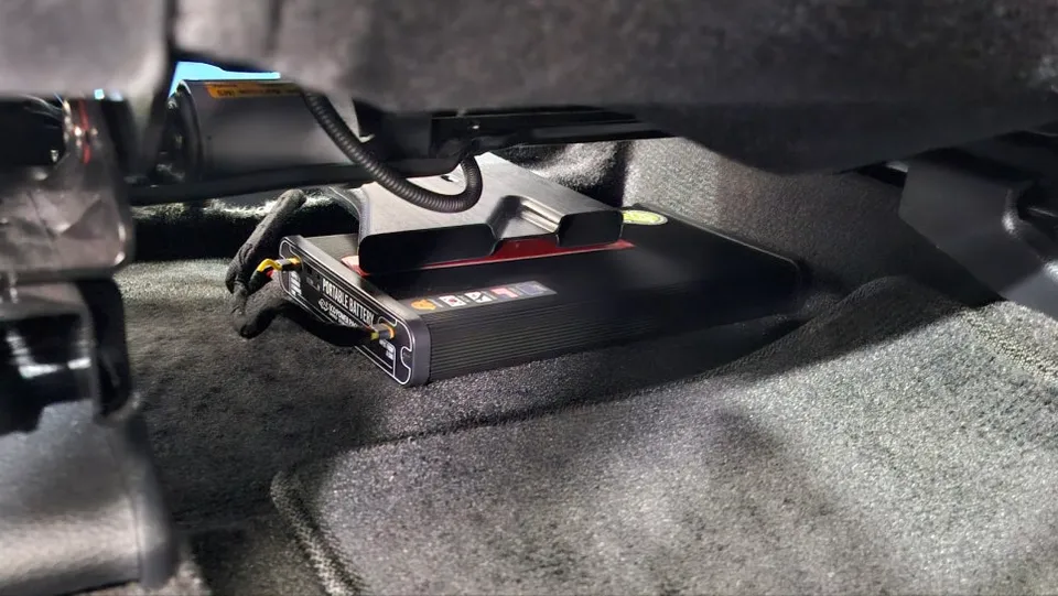 Kia Sportageのドラレコ取付事例|費用目安と仕上がり 施工写真 3-2